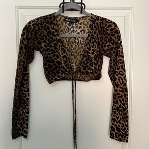 Cheetah print cropped long sleeve